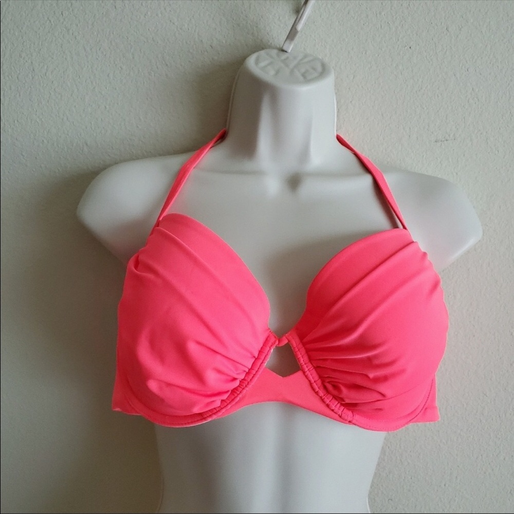 Victoria's Secret The Close Up Halter Bikini Top